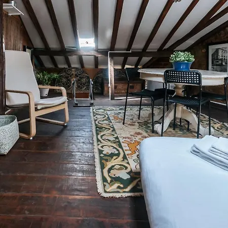 Vintage Downtown Av Da Liberdade Flat *