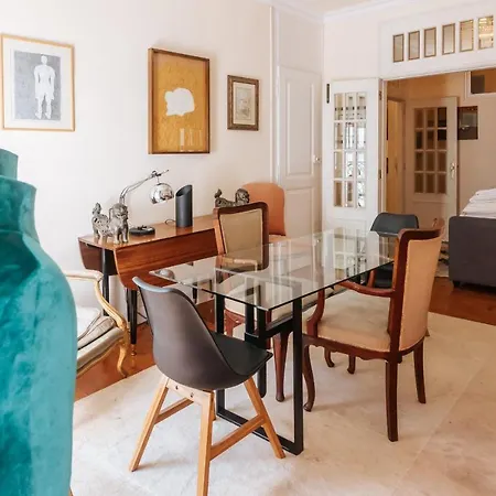 Vintage Downtown Av Da Liberdade Flat *